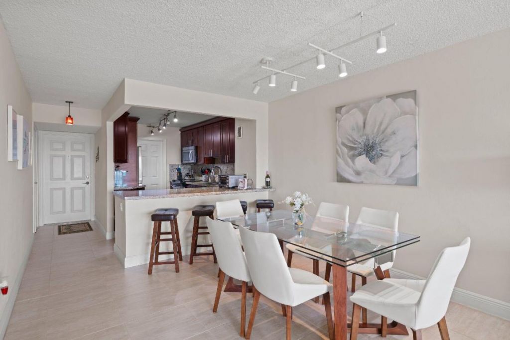 1021 Hillsboro Mile, Unit 504, Hillsboro Beach, FL 33062 Photo