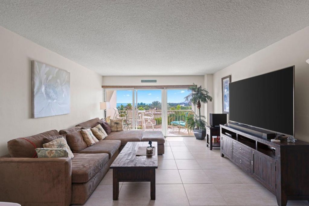 1021 Hillsboro Mile, Unit 504, Hillsboro Beach, FL 33062 Photo