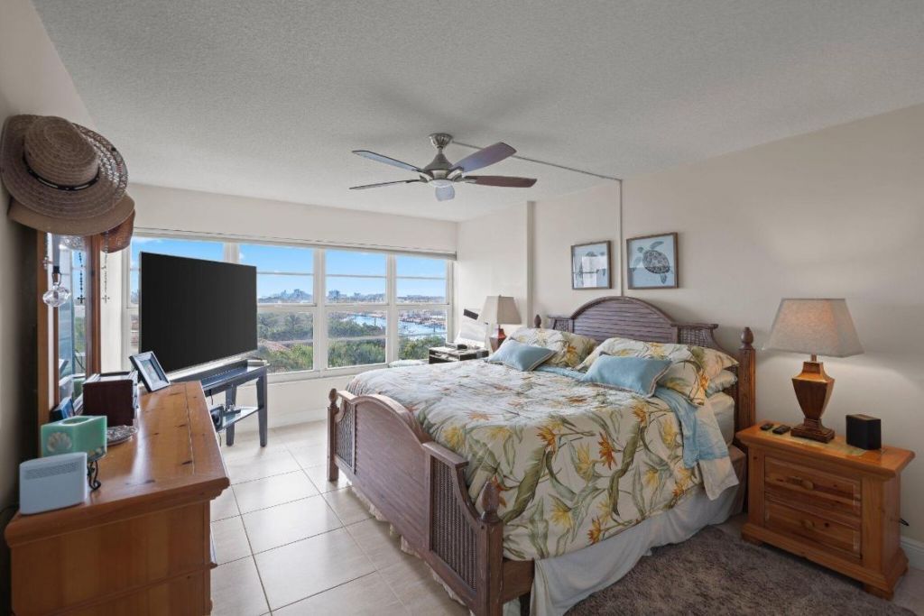 1021 Hillsboro Mile, Unit 504, Hillsboro Beach, FL 33062 Photo