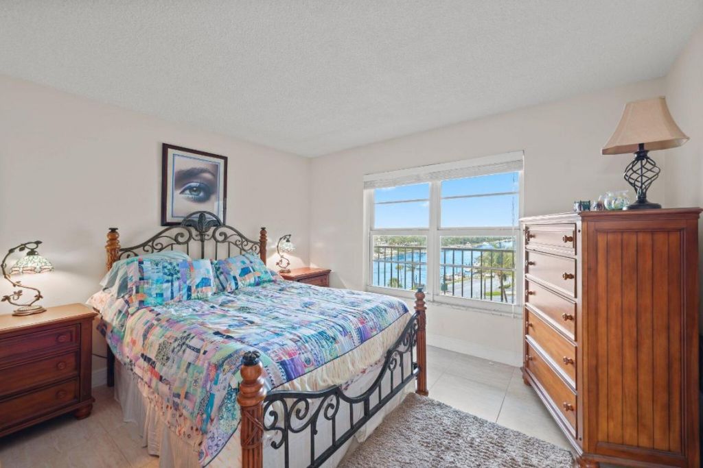 1021 Hillsboro Mile, Unit 504, Hillsboro Beach, FL 33062 Photo