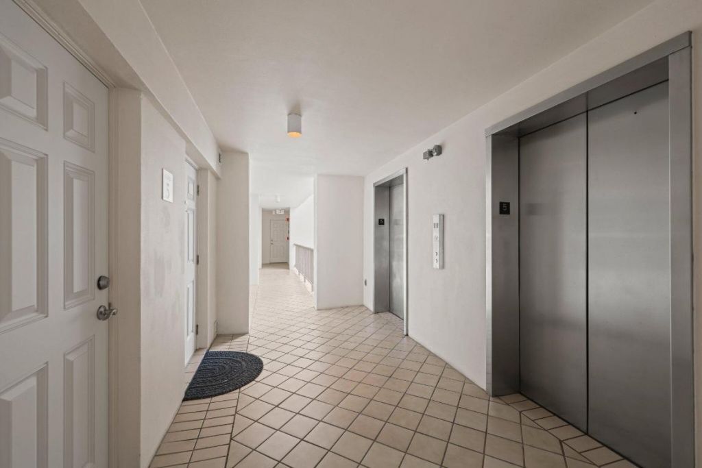 1021 Hillsboro Mile, Unit 504, Hillsboro Beach, FL 33062 Photo