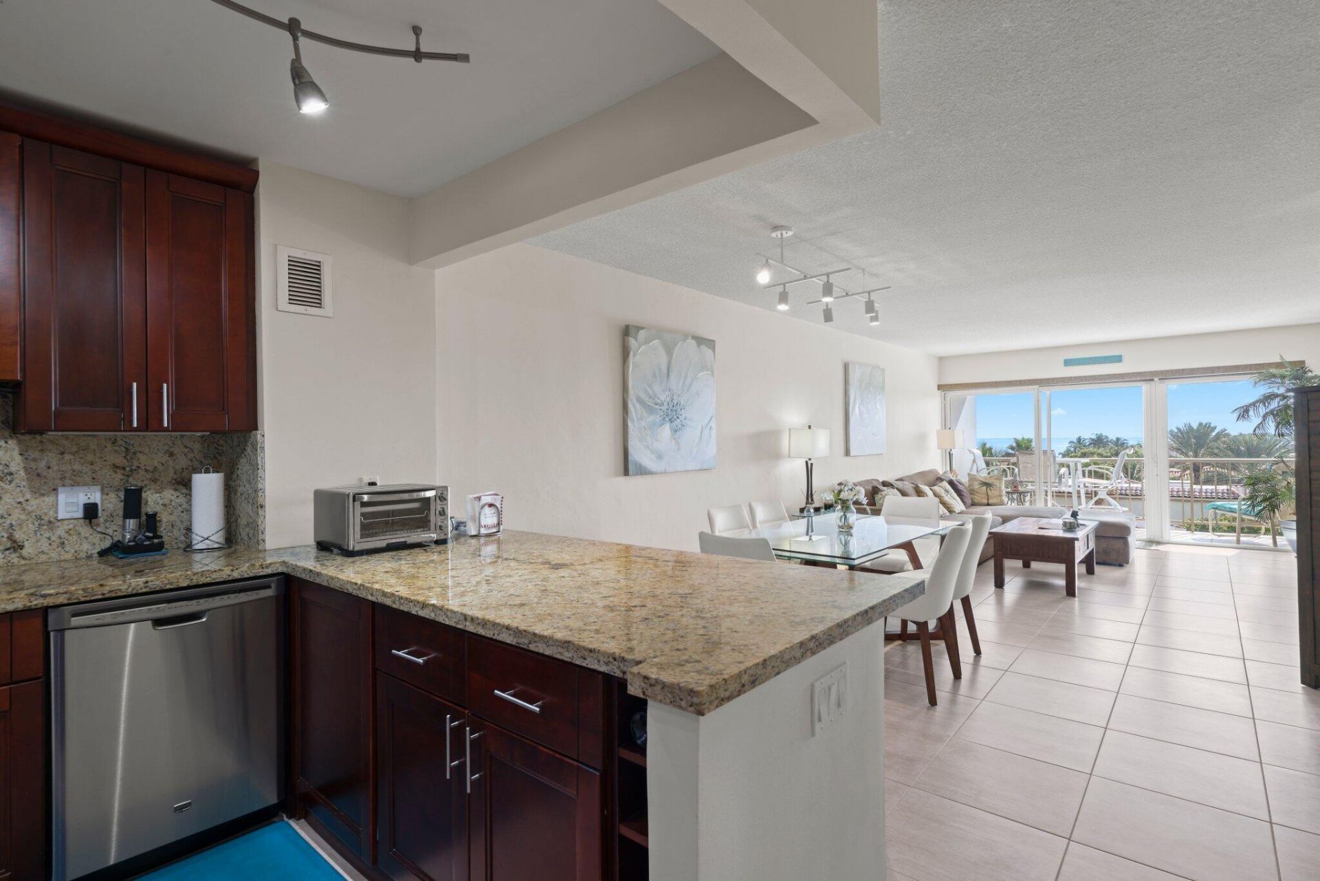 1021 Hillsboro Mile, Unit 504, Hillsboro Beach, FL 33062 Photo