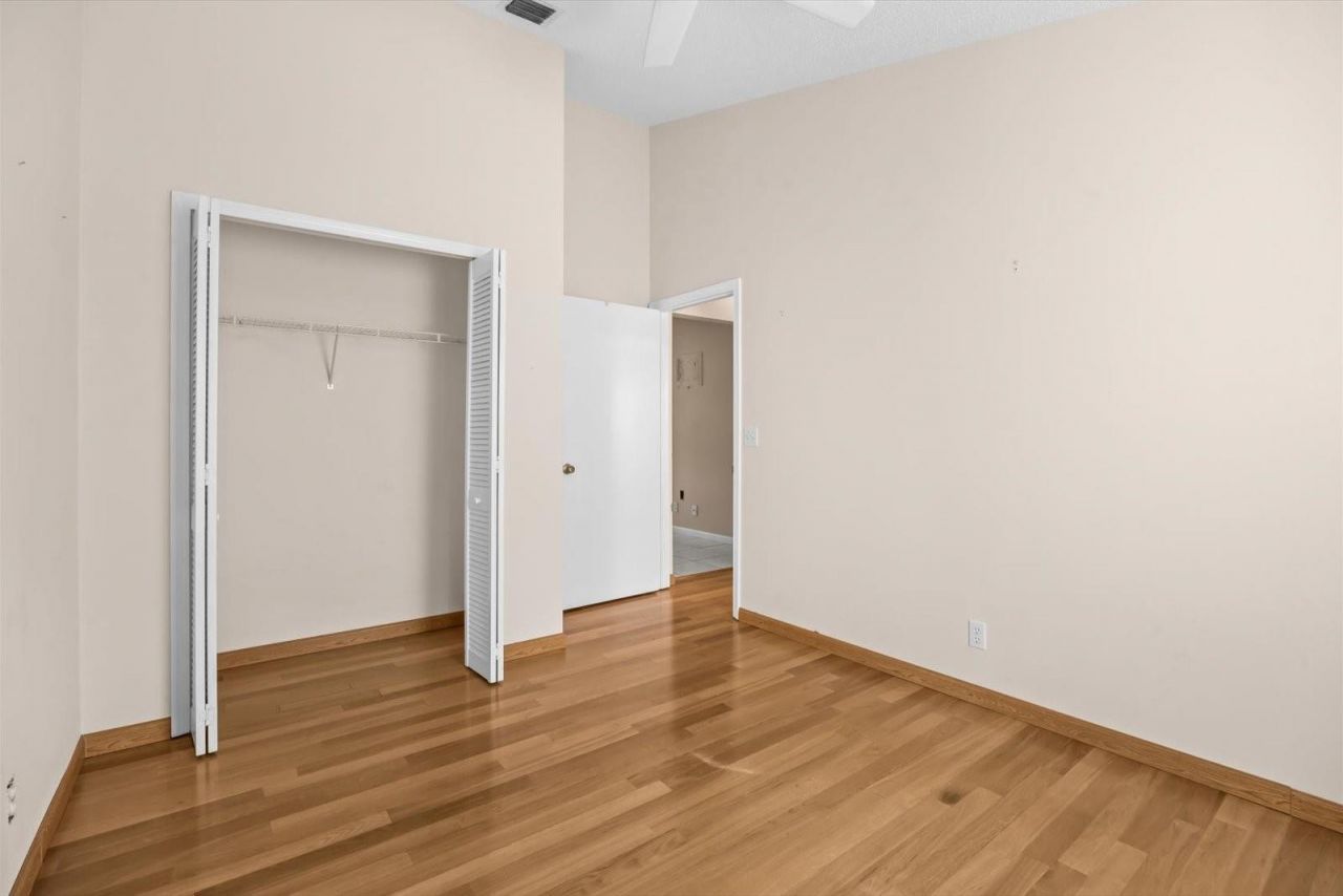 2010 Normandy Circle, West Palm Beach, FL 33409 Photo