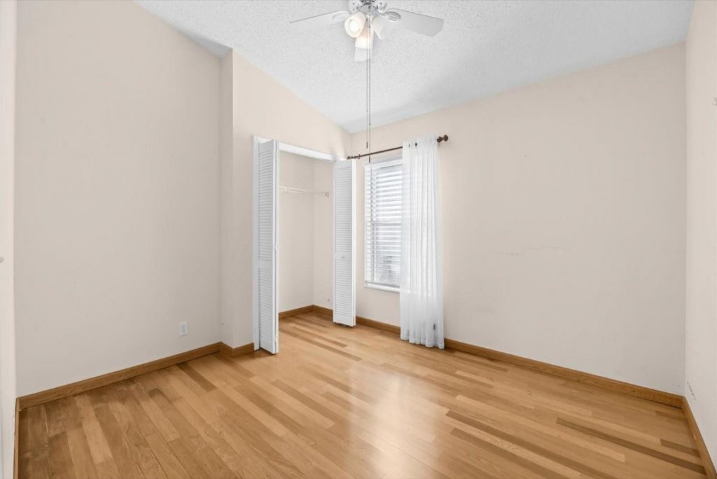 2010 Normandy Cir, West Palm Beach, FL 33409 Photo