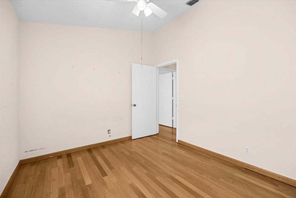 2010 Normandy Cir, West Palm Beach, FL 33409 Photo