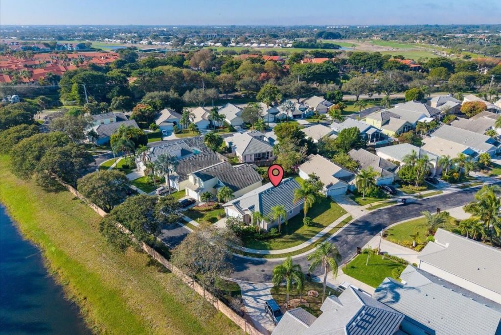 2010 Normandy Cir, West Palm Beach, FL 33409 Photo