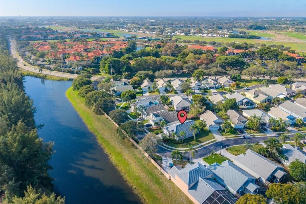 2010 Normandy Cir, West Palm Beach, FL 33409 Photo