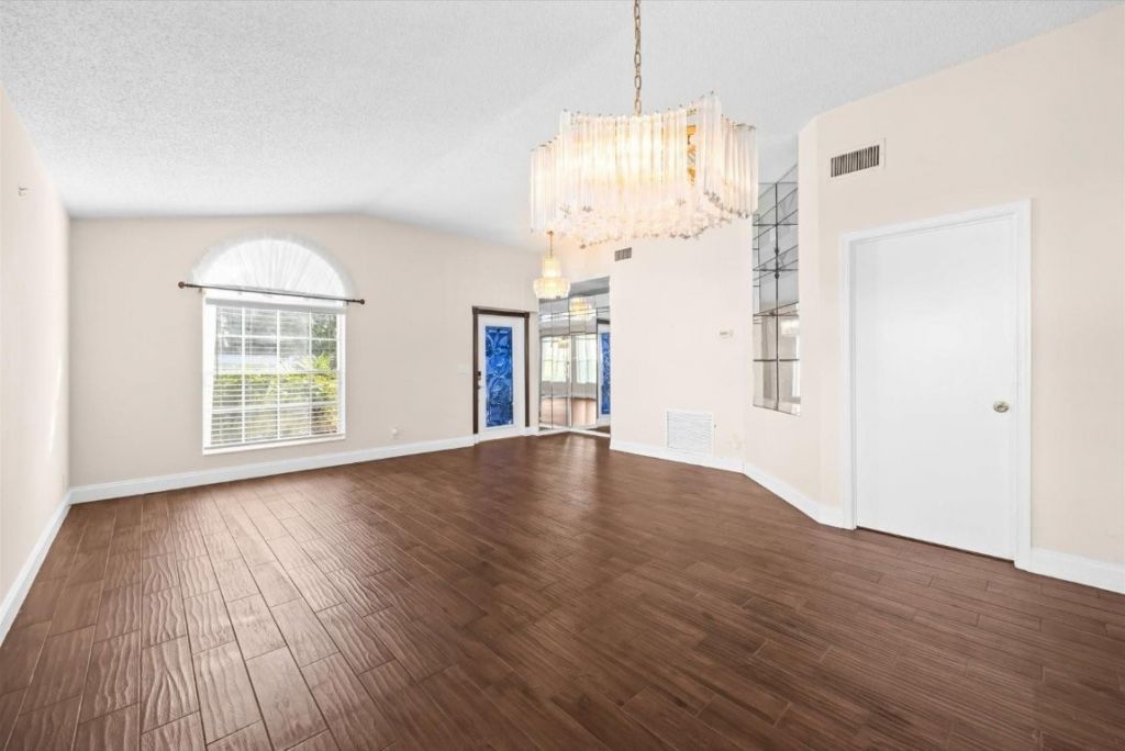 2010 Normandy Cir, West Palm Beach, FL 33409 Photo