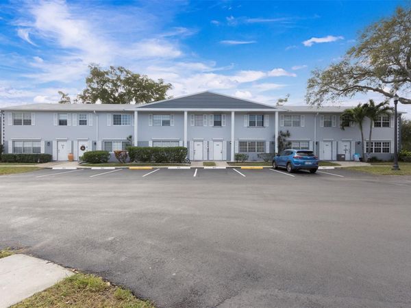 1874 SW 81st Lane, Unit 1874, Davie, FL 33324