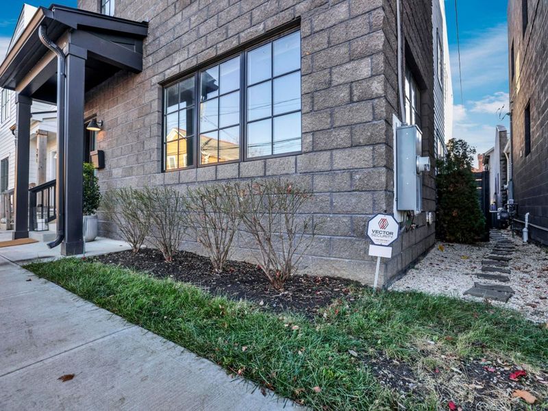 289 E Greenwood Avenue, Columbus, OH 43201 Photo 4