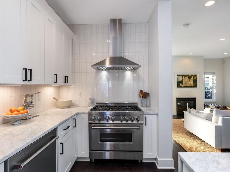 289 E Greenwood Avenue, Columbus, OH 43201 Photo 9