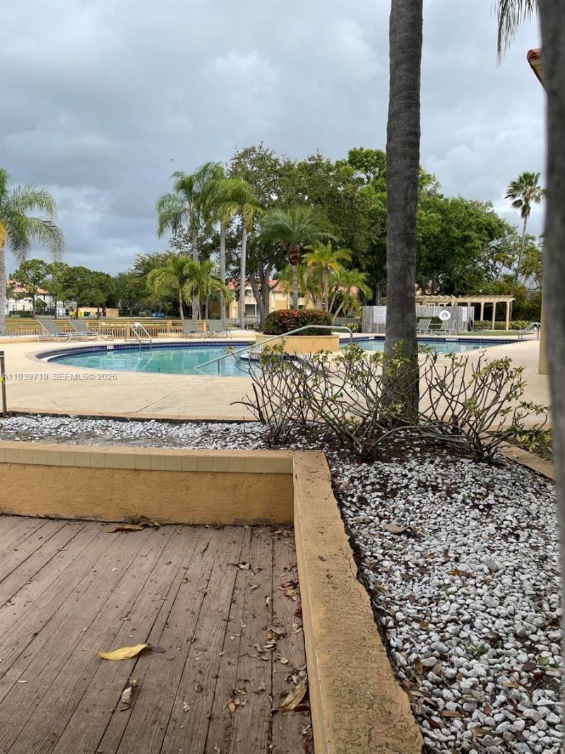 4767 Via Palm Lks, Unit 208, West Palm Beach, FL 33417 Photo