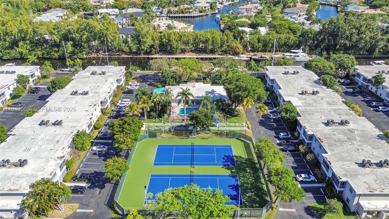 6261 Bay Club Dr, Unit 4, Fort Lauderdale, FL 33308 Photo
