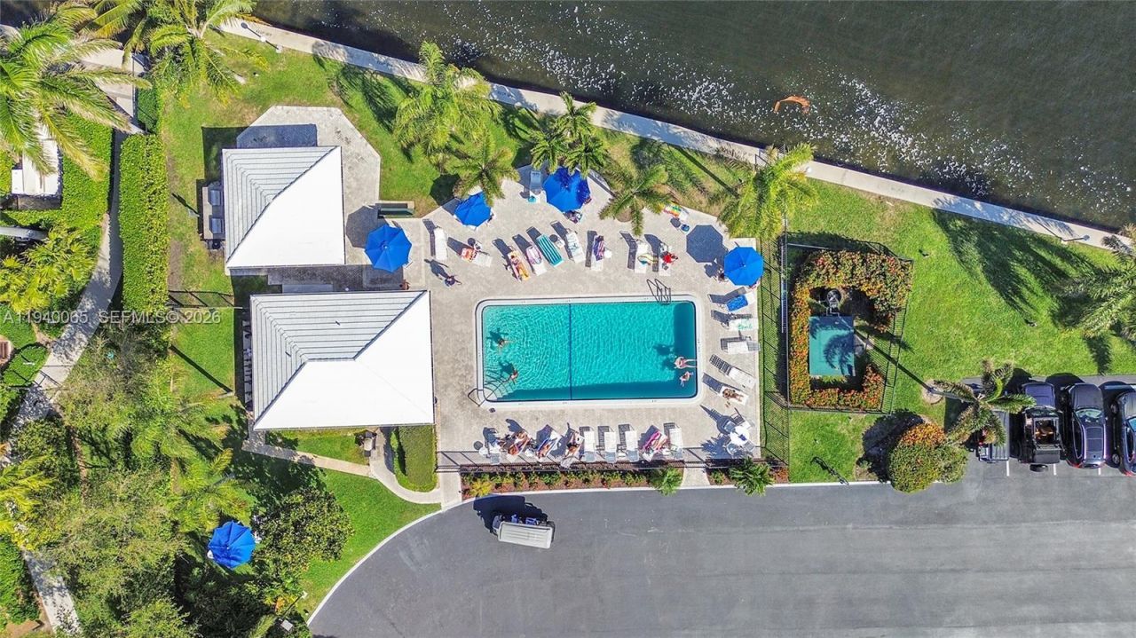 6261 Bay Club Dr, Unit 4, Fort Lauderdale, FL 33308 Photo