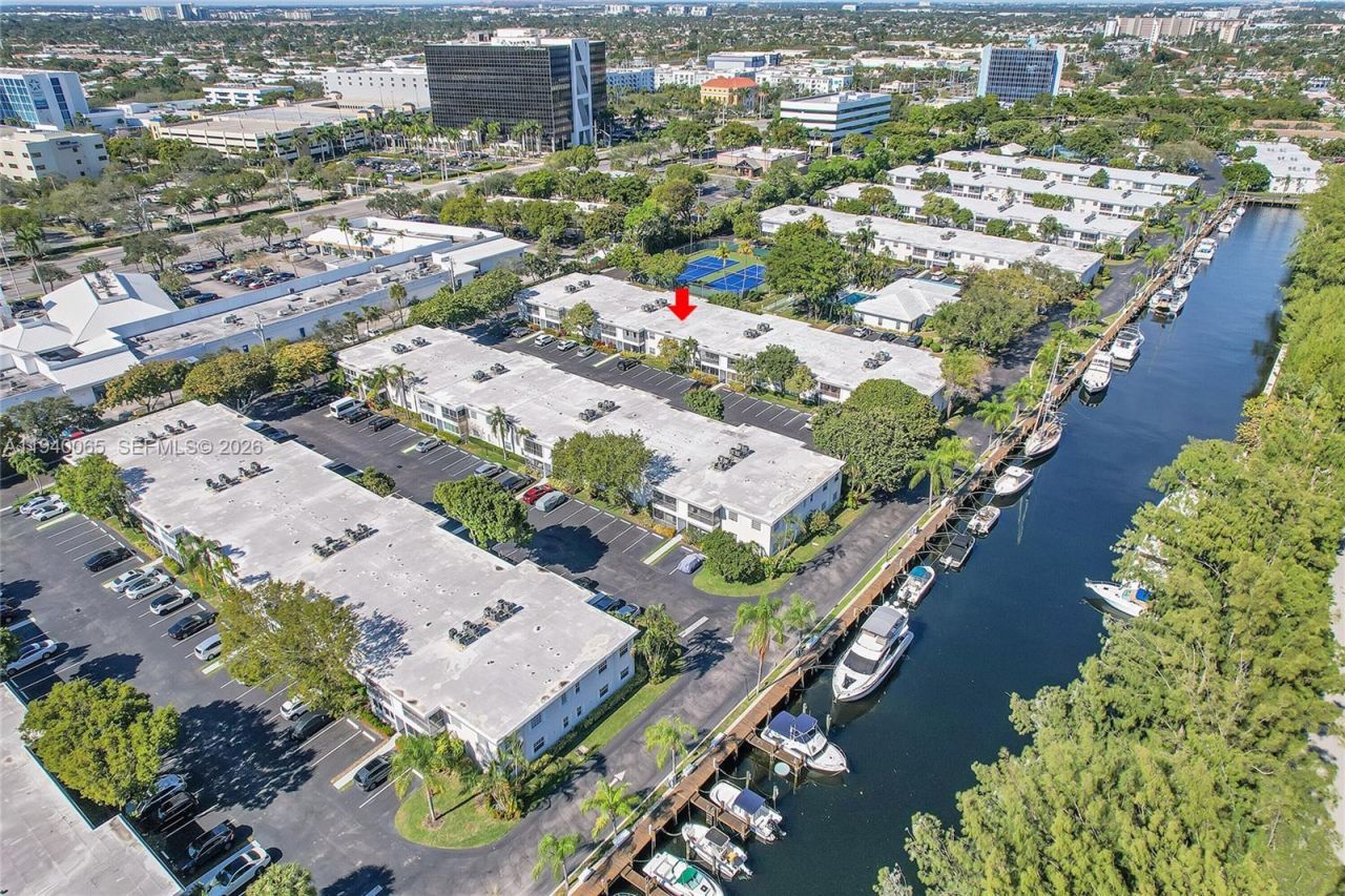 6261 Bay Club Dr, Unit 4, Fort Lauderdale, FL 33308 Photo