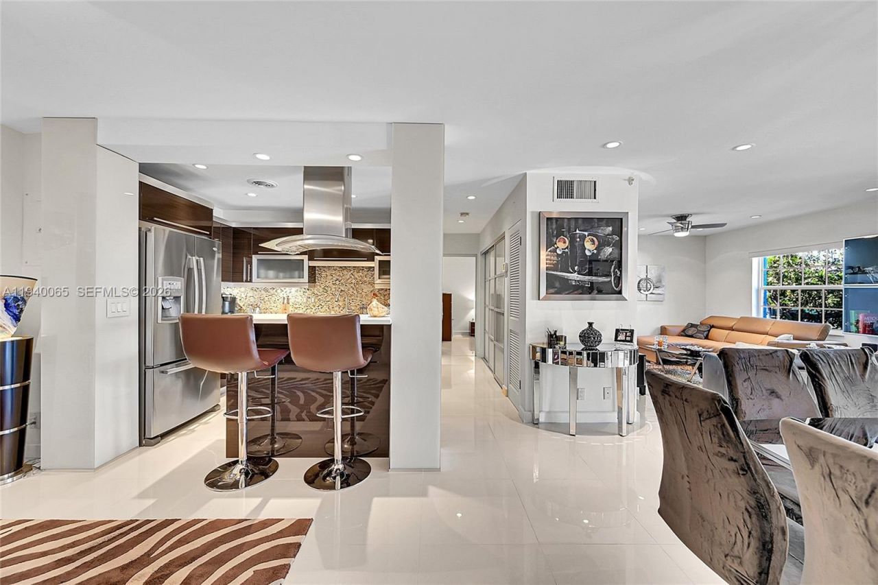 6261 Bay Club Dr, Unit 4, Fort Lauderdale, FL 33308 Photo