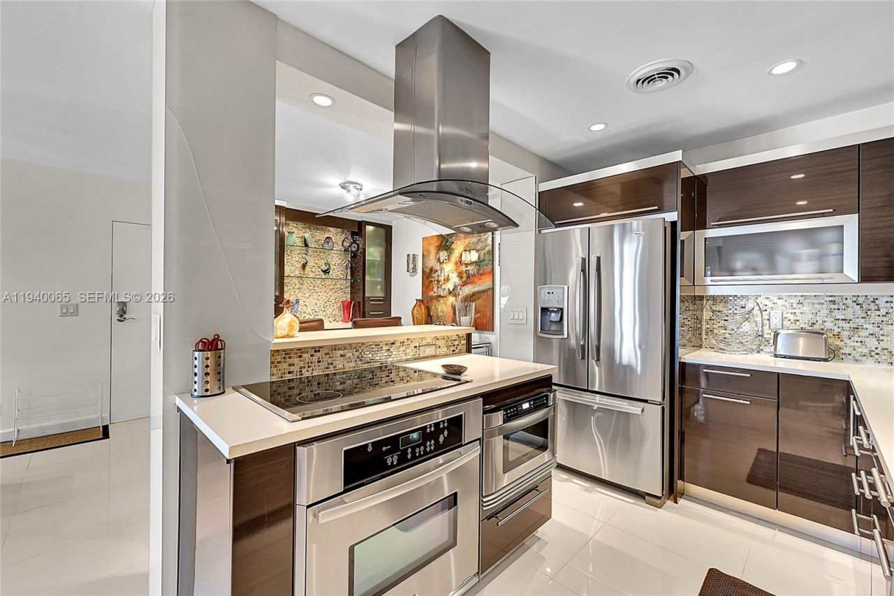 6261 Bay Club Dr, Unit 4, Fort Lauderdale, FL 33308 Photo