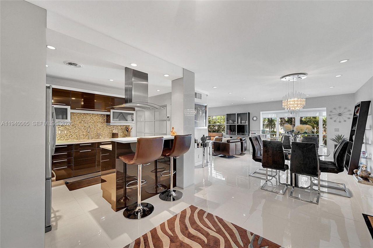 6261 Bay Club Dr, Unit 4, Fort Lauderdale, FL 33308 Photo