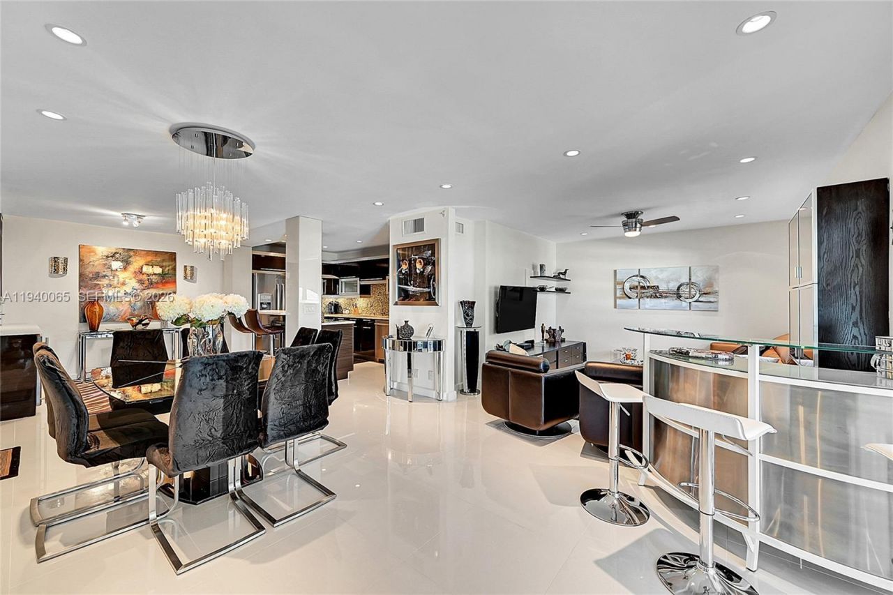 6261 Bay Club Dr, Unit 4, Fort Lauderdale, FL 33308 Photo