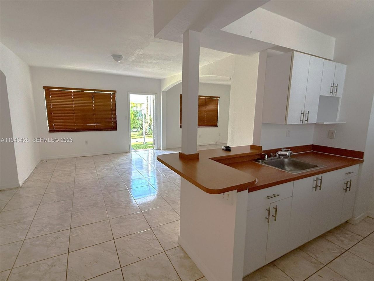 1207 Marseille Dr, Unit 29, Miami Beach, FL 33141 Photo