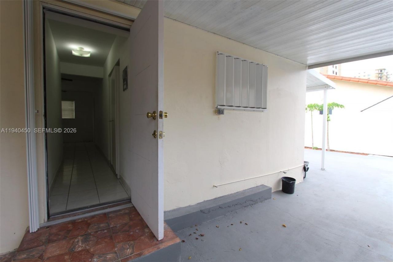 4051 NW 2nd St, Unit 2, Miami, FL 33126 Photo