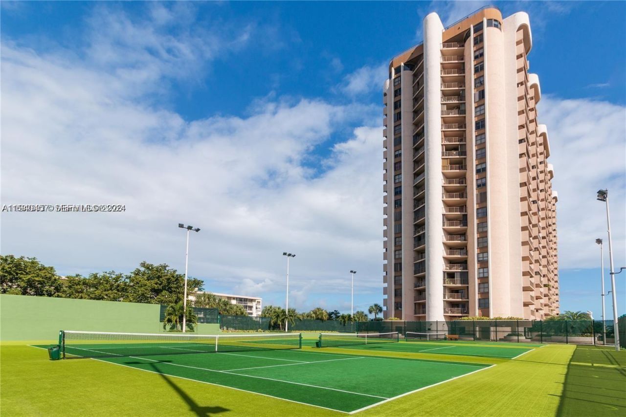 Please Call For Address, Unit 807, Miami, FL 33181 Photo