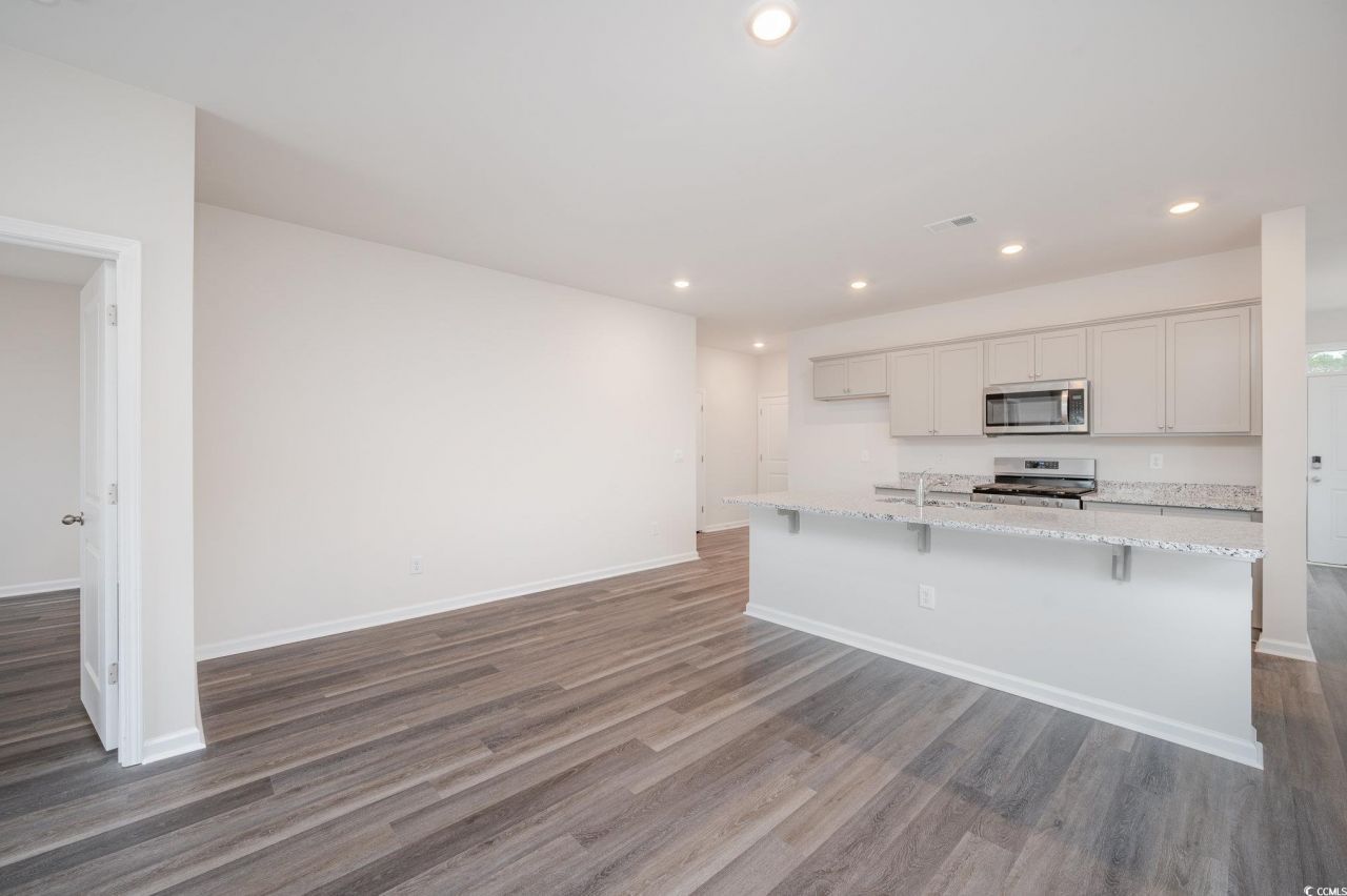 2745 Riverboat Way Photo 6