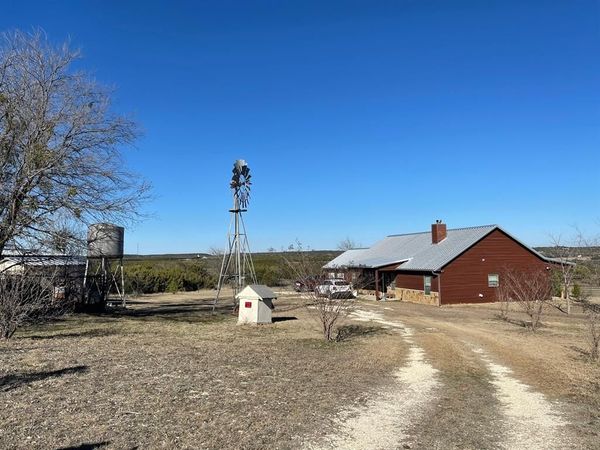 2473 County Road 199, Iredell, TX 76649