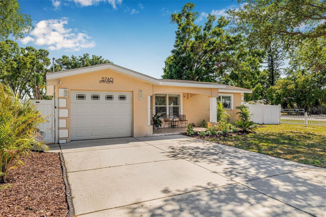 5740 67th Avenue N, Pinellas Park, FL 33781 Main Photo