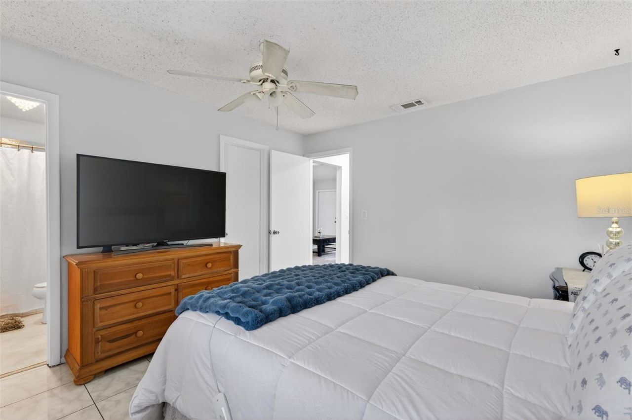 9883 88th Way, Seminole, FL 33777 Photo