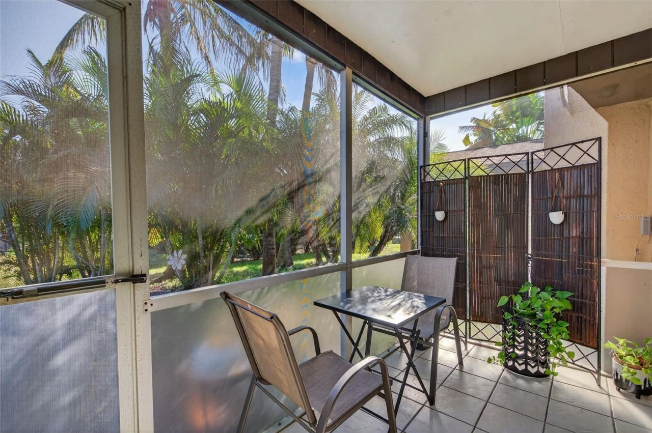 9883 88th Way, Seminole, FL 33777 Photo