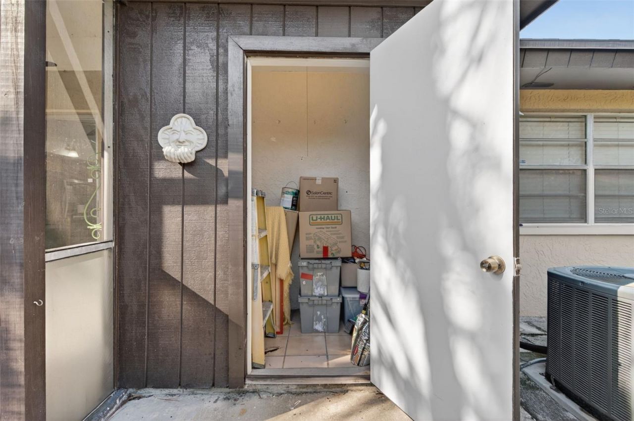 9883 88th Way, Seminole, FL 33777 Photo