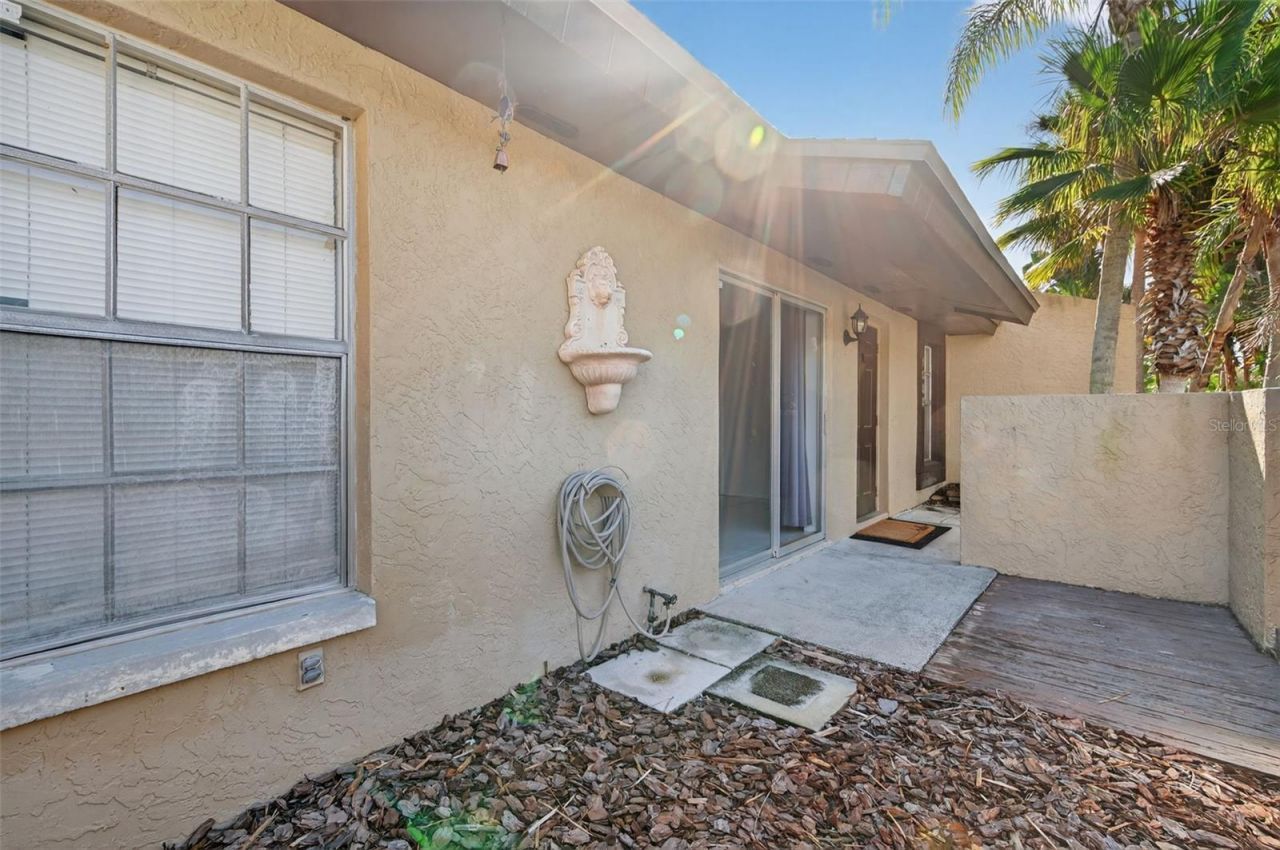 9883 88th Way, Seminole, FL 33777 Photo