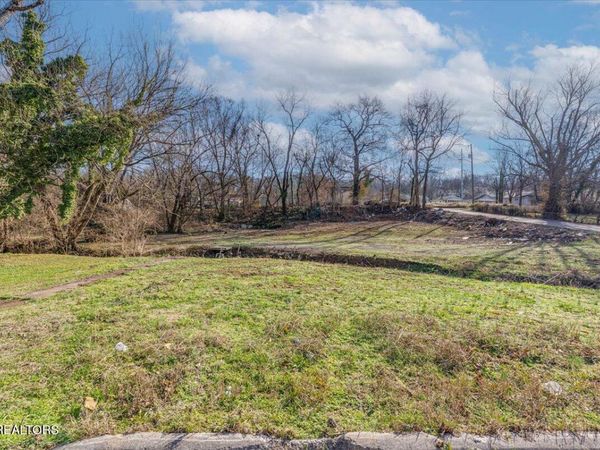 4004 Catalpa Ave, Knoxville, TN 37914