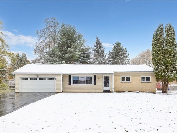 43 Longsworth Drive, Rochester, NY 14625