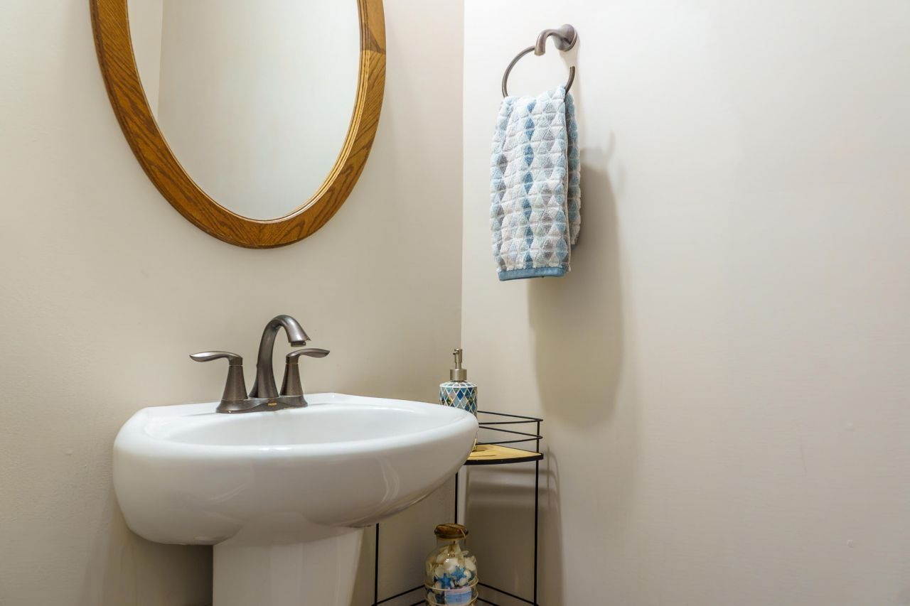 229 Slipper Shell Court Photo 12