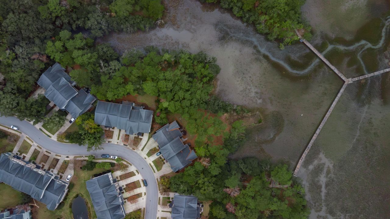 229 Slipper Shell Court Photo 28