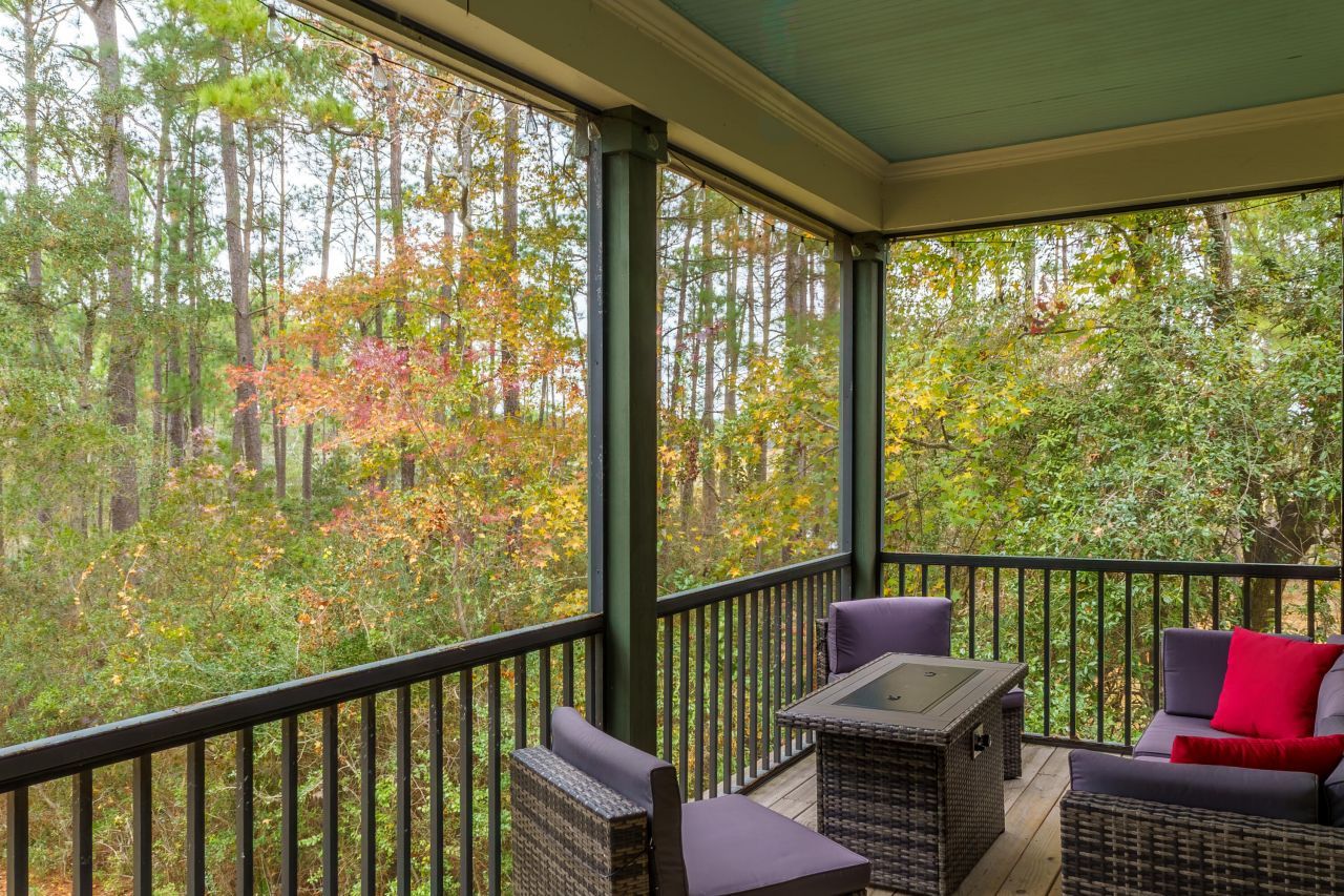 229 Slipper Shell Court Photo 8