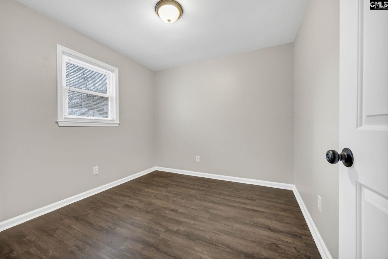 325 Parlock Road Photo 27