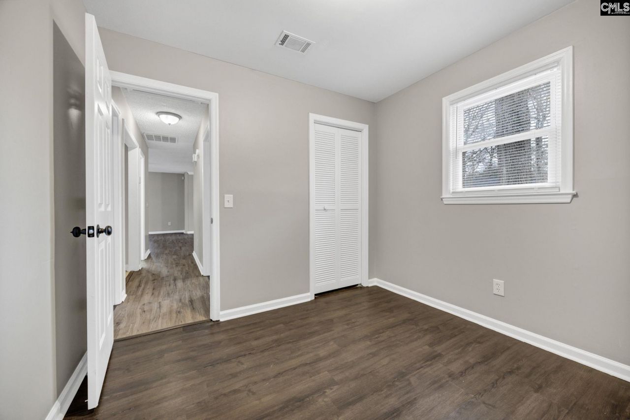 325 Parlock Road Photo 28