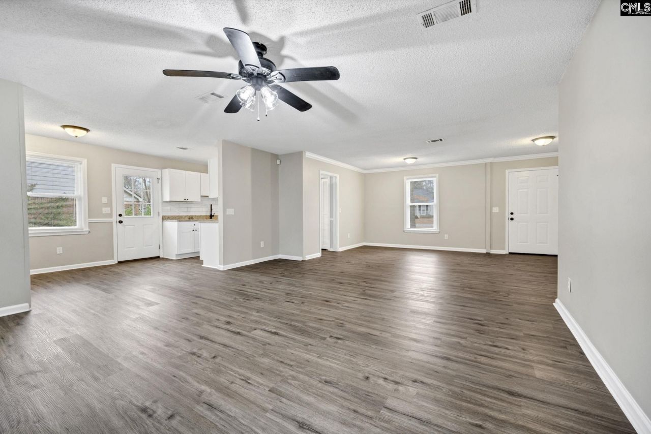 325 Parlock Road Photo 4