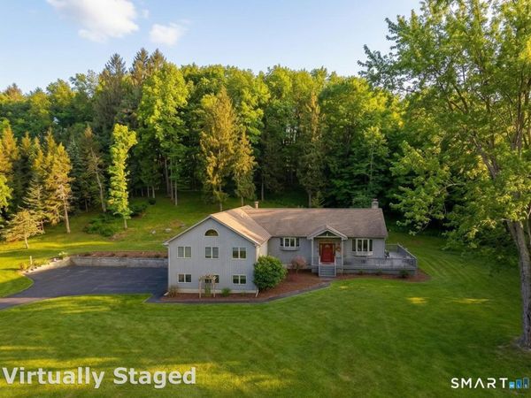 61 Edwards , Bethany, CT 06524