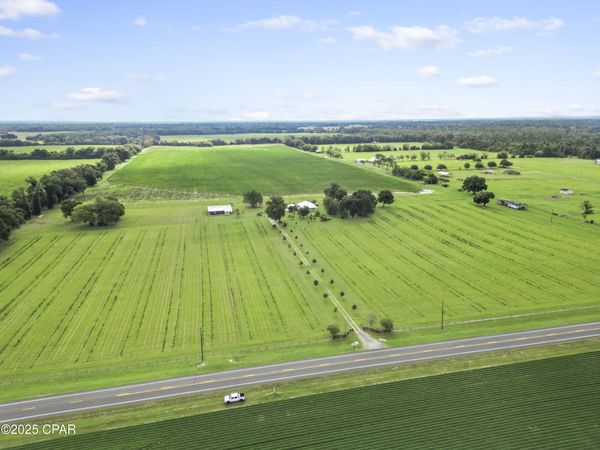 5223 Palamino Lane, Greenwood, FL 32443