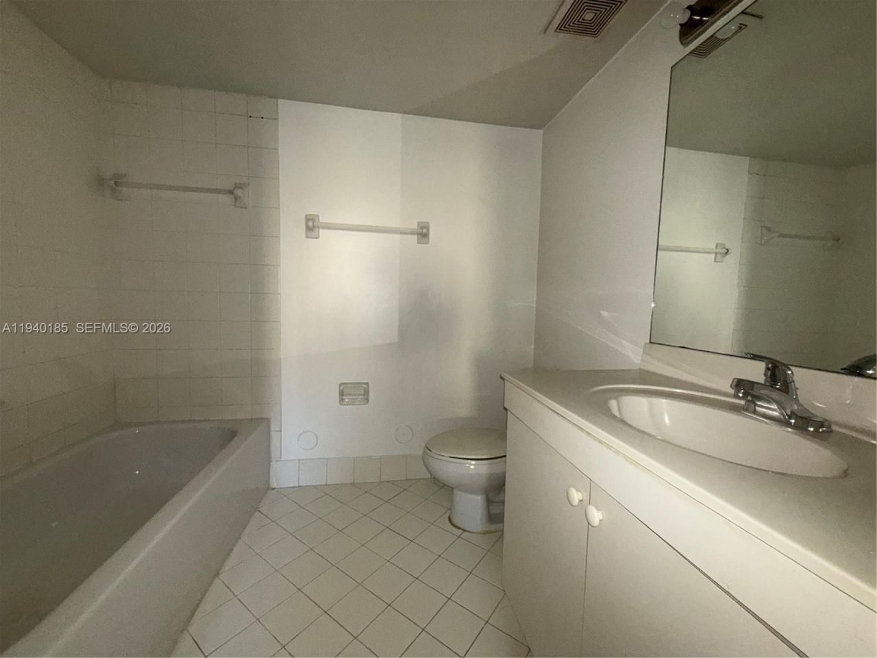 935 NE 33rd Terr, Unit 104, Homestead, FL 33033 Photo