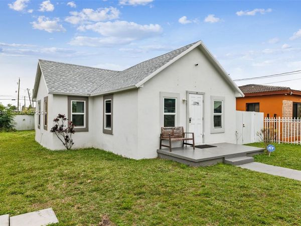 1296 NW 72nd St, Miami, FL 33147
