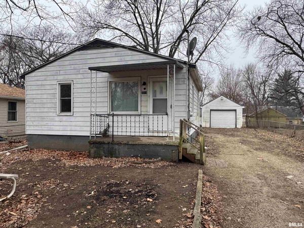 2019 S ELIZABETH Street, Peoria, IL 61605