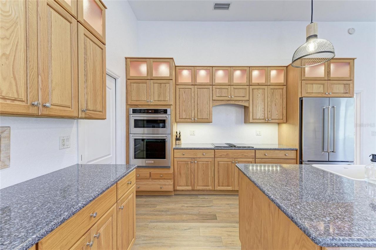 1333 Oak Point Court, Venice, FL 34292 Photo