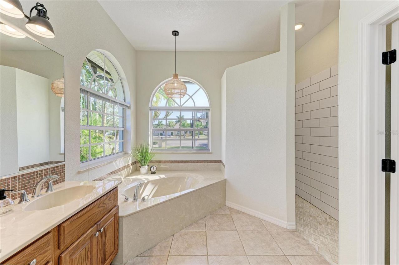 1333 Oak Point Court, Venice, FL 34292 Photo