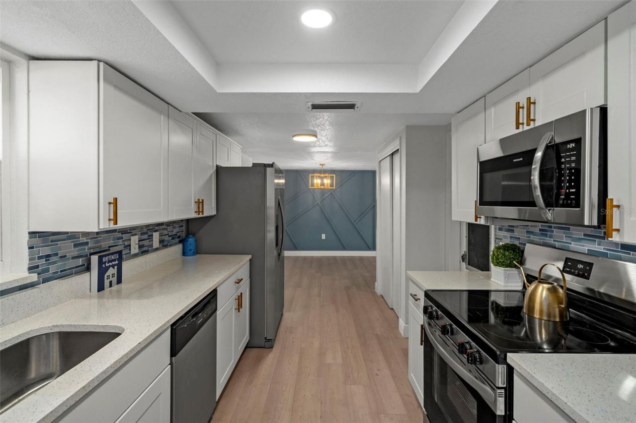 5253 Falcon Drive, Holiday, FL 34690 Photo