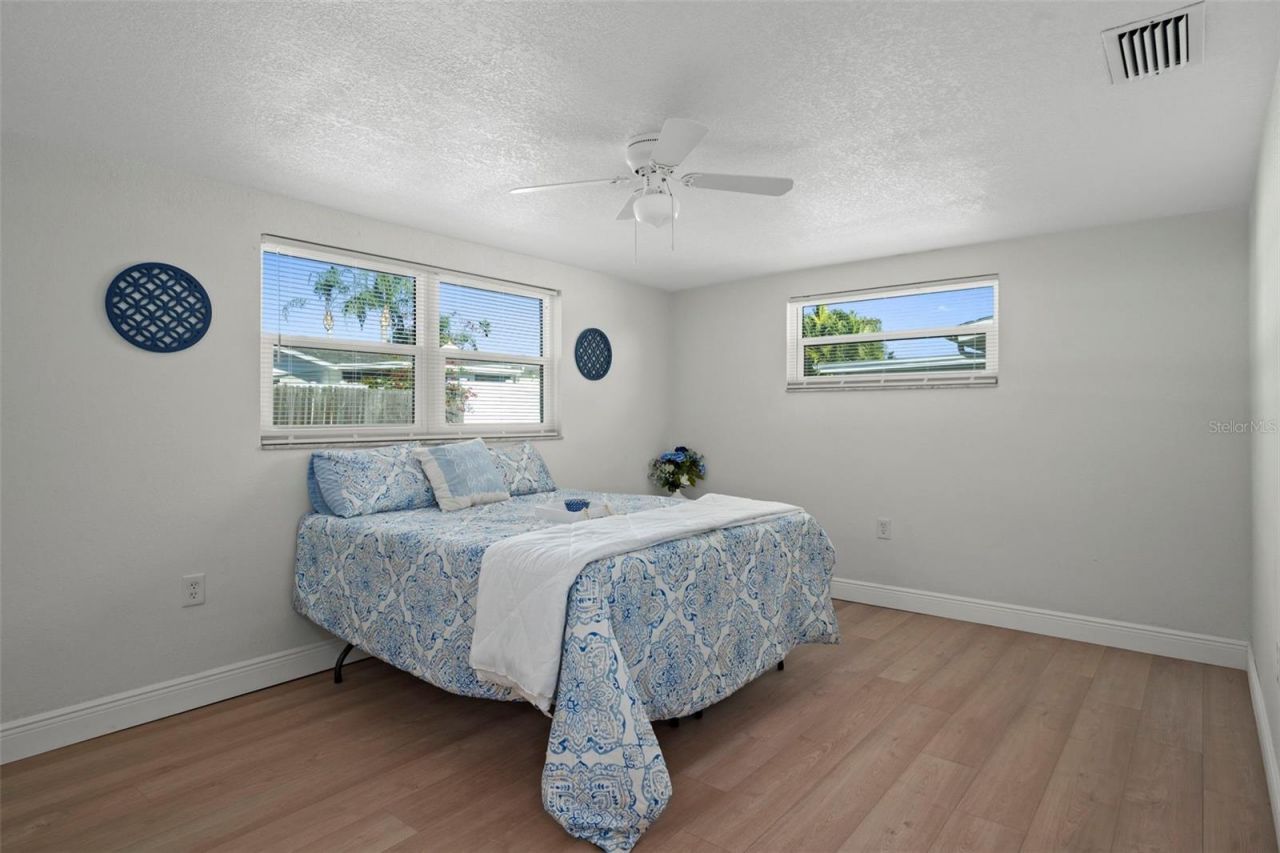 5253 Falcon Drive, Holiday, FL 34690 Photo